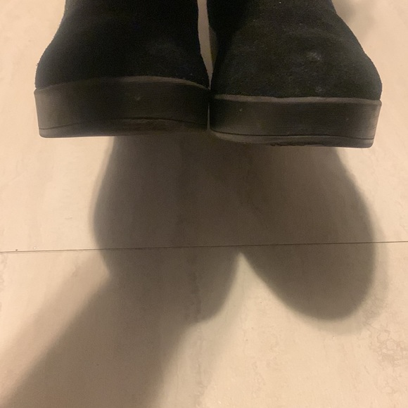 H by Halston Women's Black Leather Comfy Helled Boots Size 10M - Picture 9 of 12